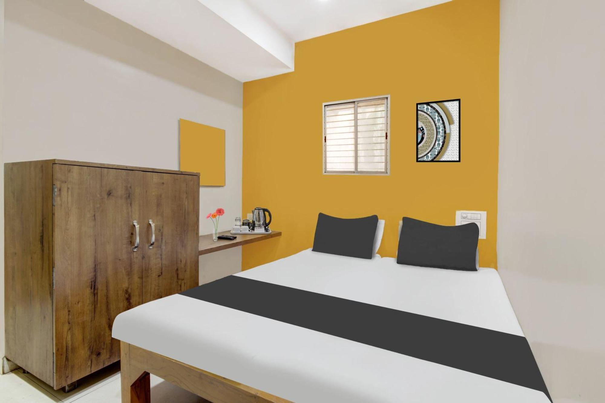 Spot On Shree Ram Residency Hotel Hubli Exterior photo