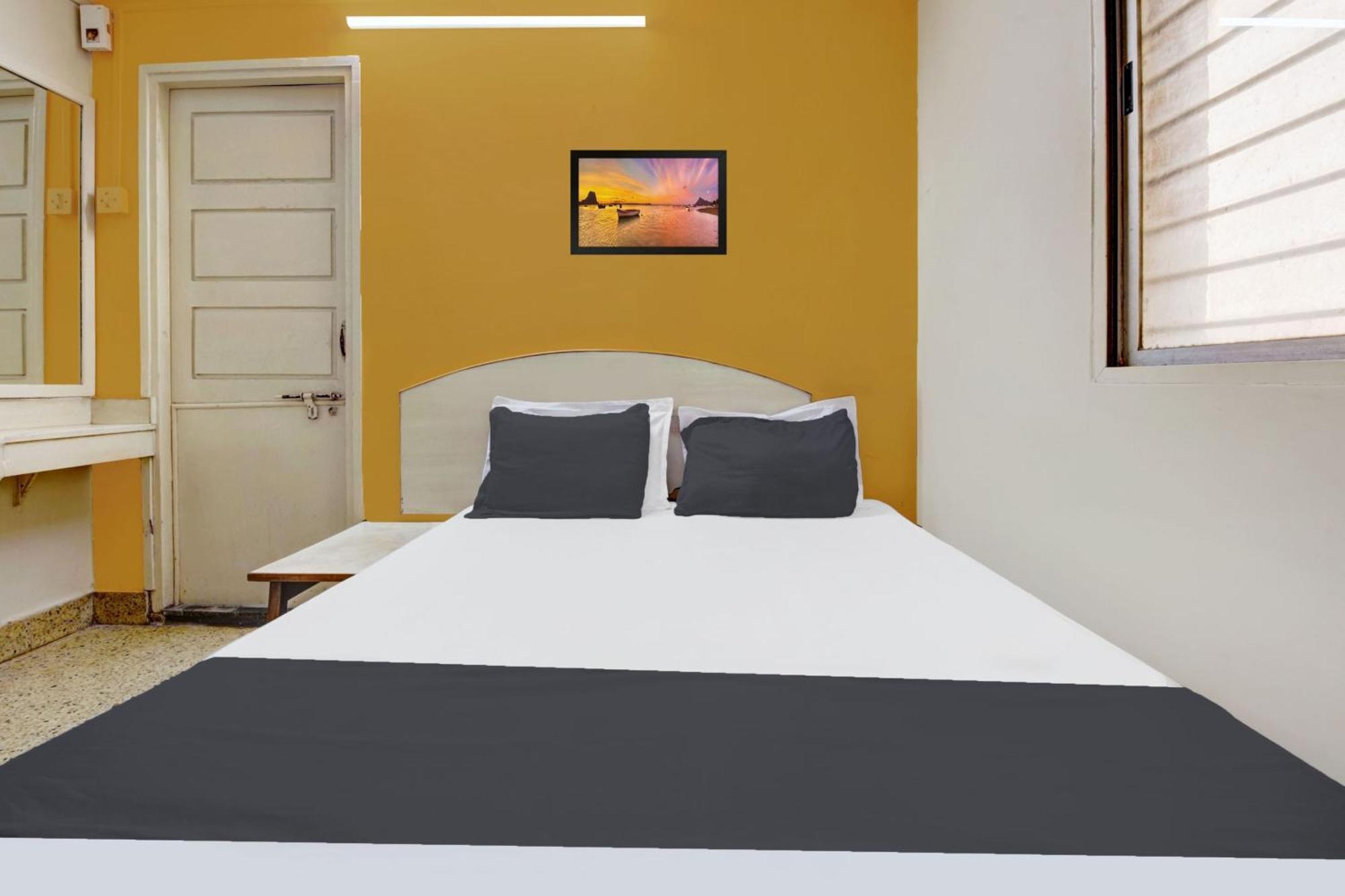 Spot On Shree Ram Residency Hotel Hubli Exterior photo